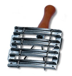Metallstriegel